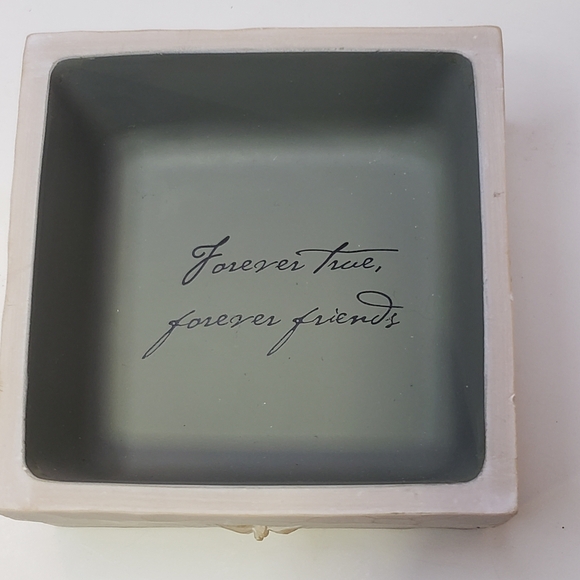 Willow Tree Friends Keepsake Box Excellent Like New Condition with Box #26602 - Picture 4 of 9